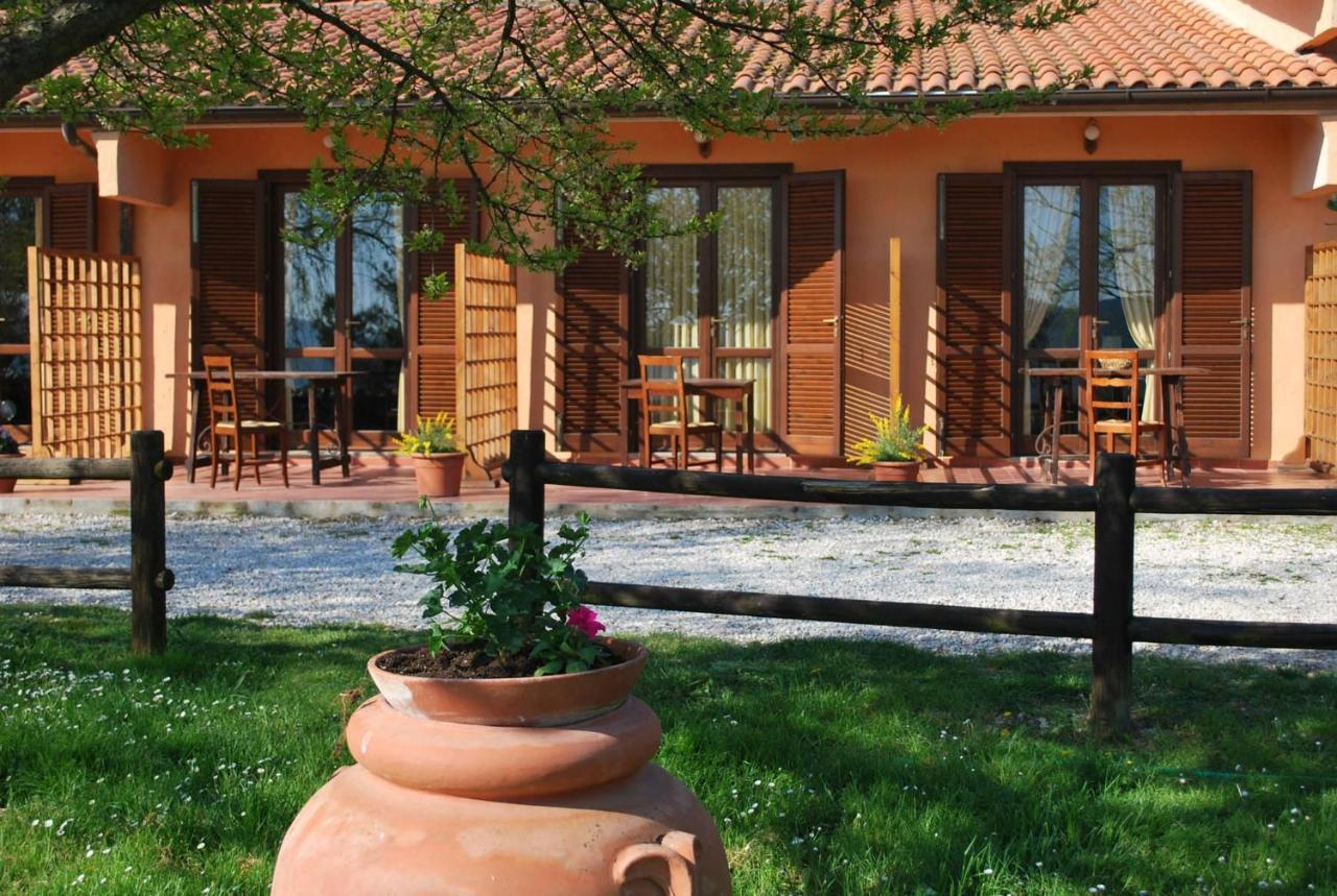 Erba Di Campo Residence Quercianella Eksteriør bilde