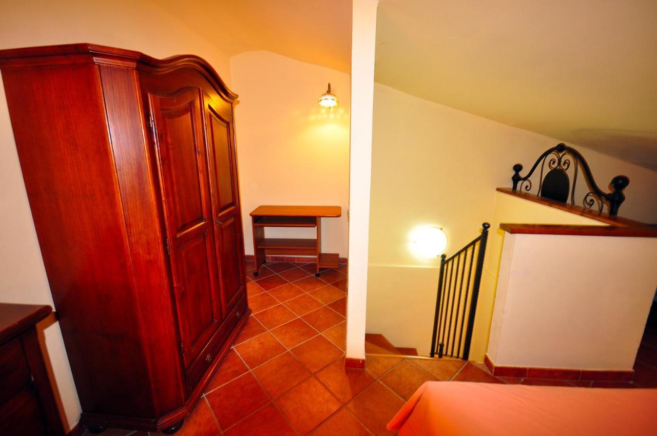 Erba Di Campo Residence Quercianella Eksteriør bilde